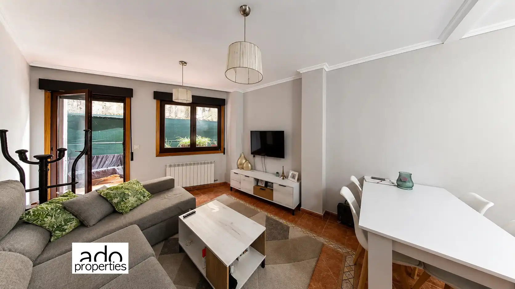 Living room of Flat for sale in Redondela  with Heating, Furnished and Oven