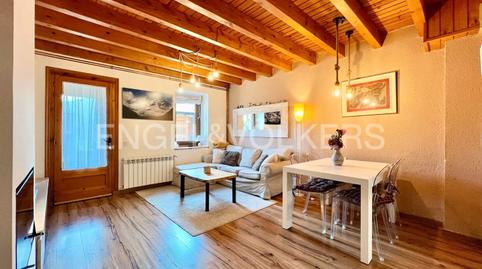 Foto 2 de Casa adosada en venda a Carrèr Deth Centre, Mont, Lleida