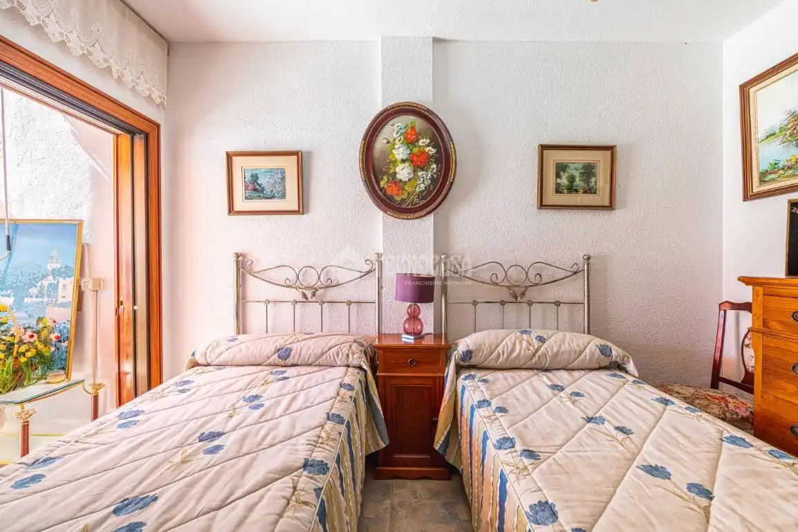 Piso con piscina en venta en C. la Colina, imagen 5