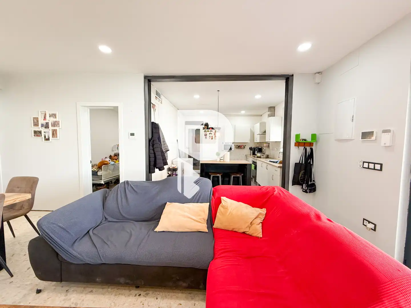 Sala de estar de Casa o chalet en venta en Sant Vicenç Dels Horts con Aire acondicionado, Calefacción y Jardín privado