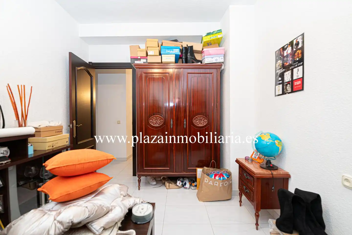 Dormitori de Casa o xalet en venda en Lucena amb Aire condicionat, Terrassa i Traster