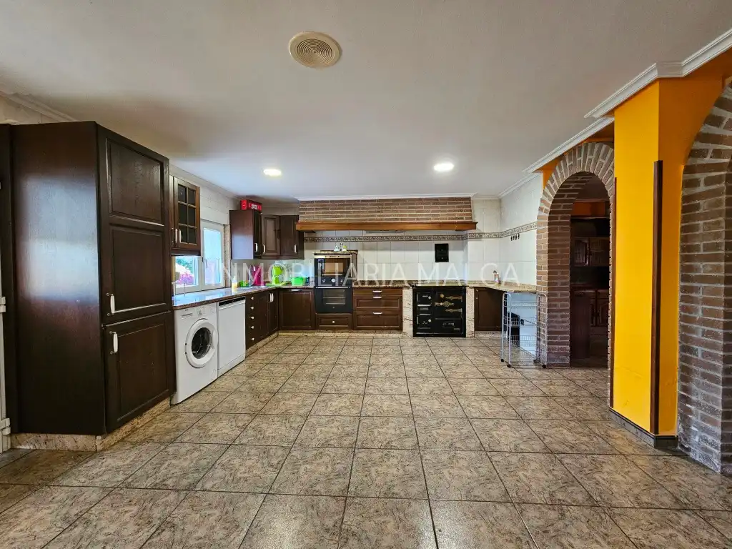 Cocina de Casa o chalet en venta en Colunga con Calefacción, Jardín privado y Parquet