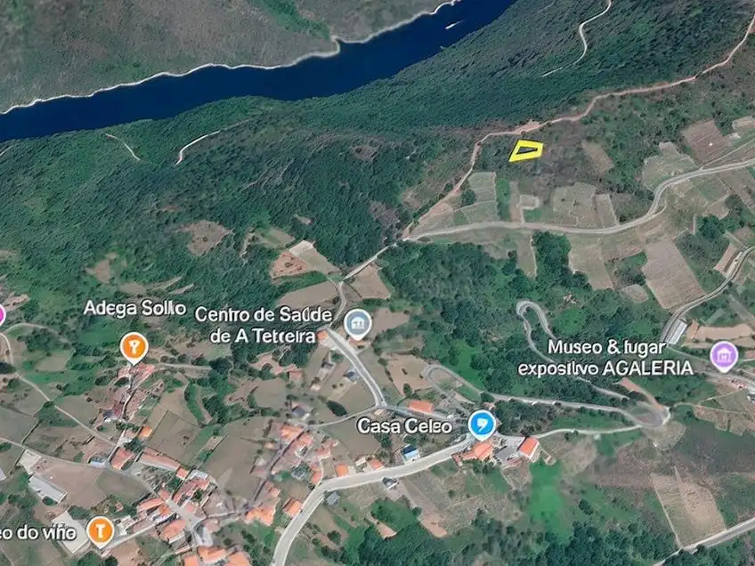 Terreno en venta en A Teixeira 