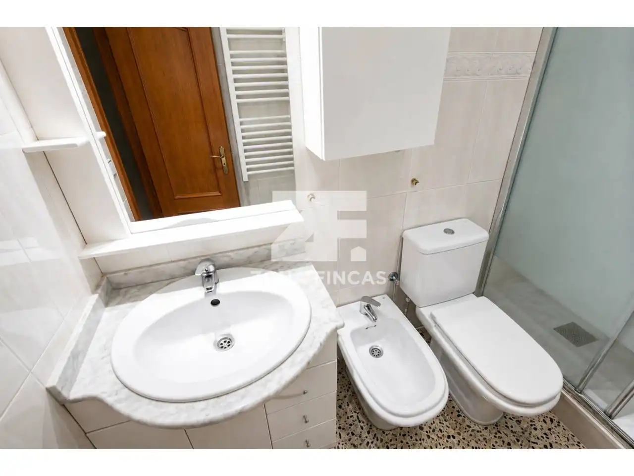 Baño de Apartamento en venta en Santa Coloma de Gramenet con Aire acondicionado y Calefacción