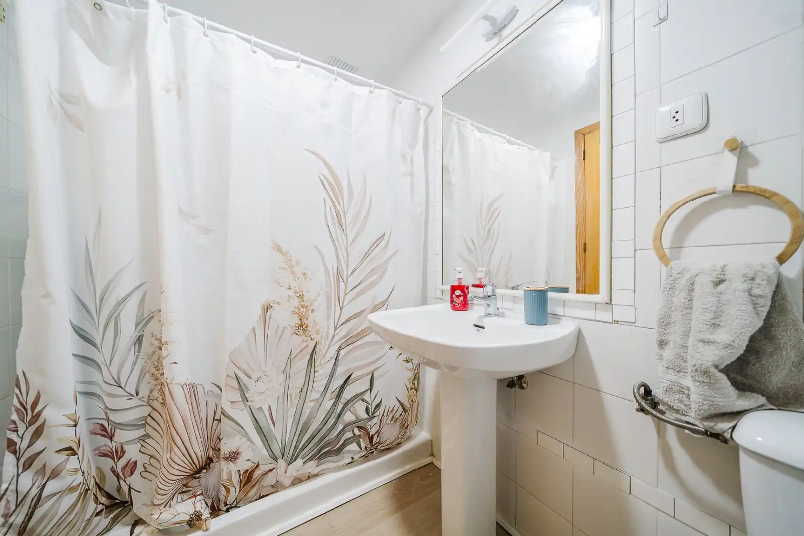 Bany de Apartament de lloguer en Santiago de la Ribera