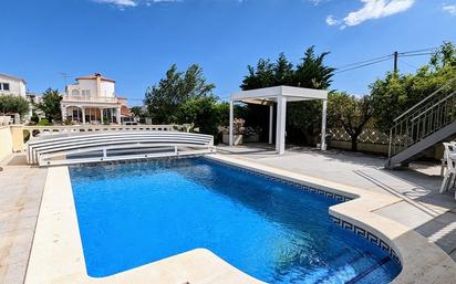 Swimming pool of House or chalet for sale in Empuriabrava  with Air Conditioner, Heating and Private garden