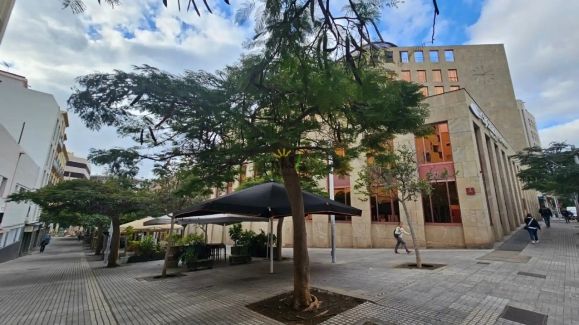 Vista exterior de Local de alquiler en  Santa Cruz de Tenerife Capital