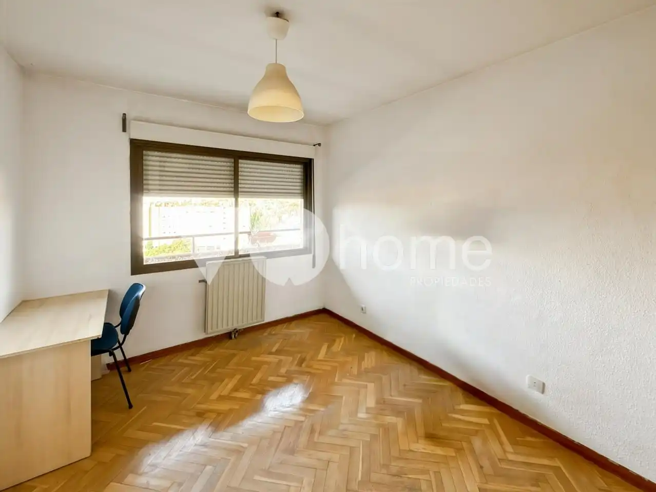 Habitación de Piso en venta en Madrid con Calefacción, Parquet y Terraza