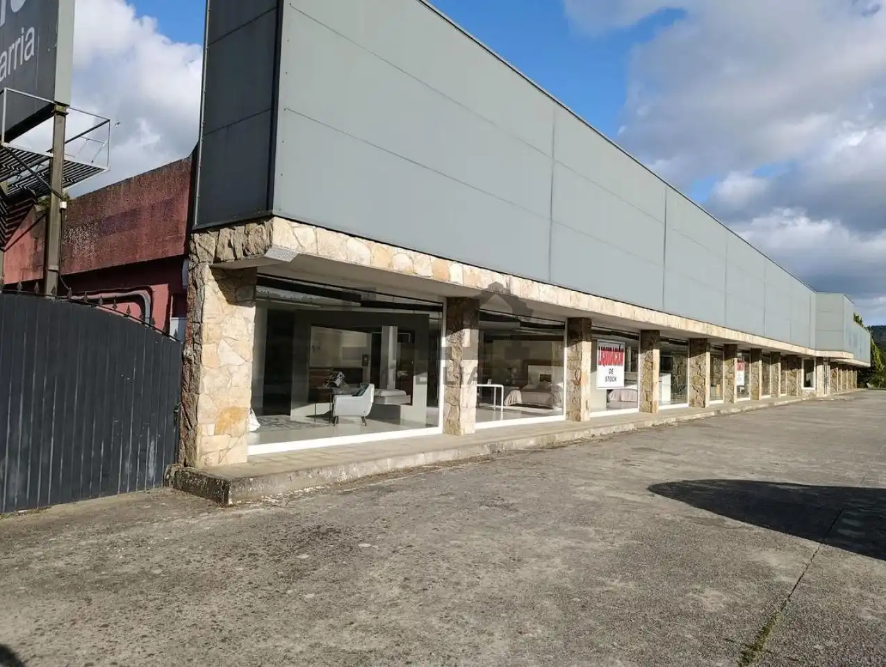 Nau industrial en venda en Sarria