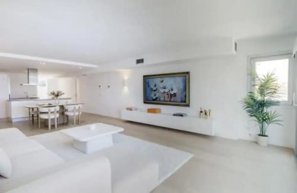 Sala de estar de Apartamento de alquiler en Marbella con Aire acondicionado, Amueblado y Balcón