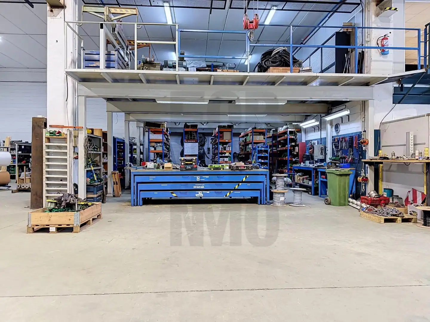 Industrial buildings for sale in Segura