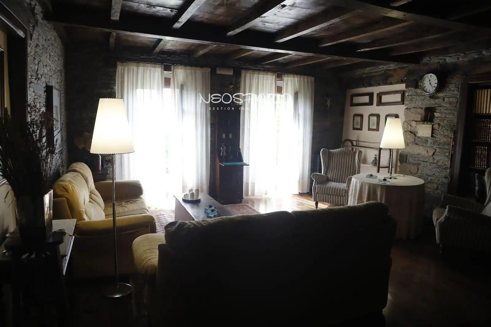 Sala de estar de Casa o chalet en venta en Castroverde con Calefacción y Amueblado