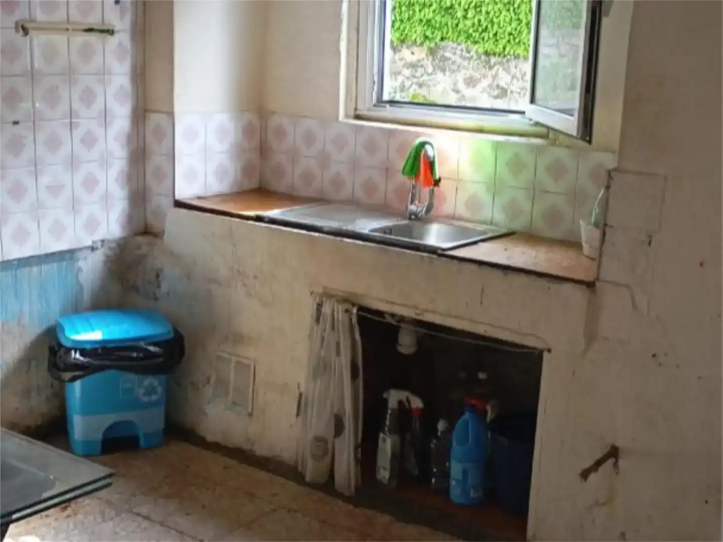 Cuina de Casa o xalet en venda en Coirós