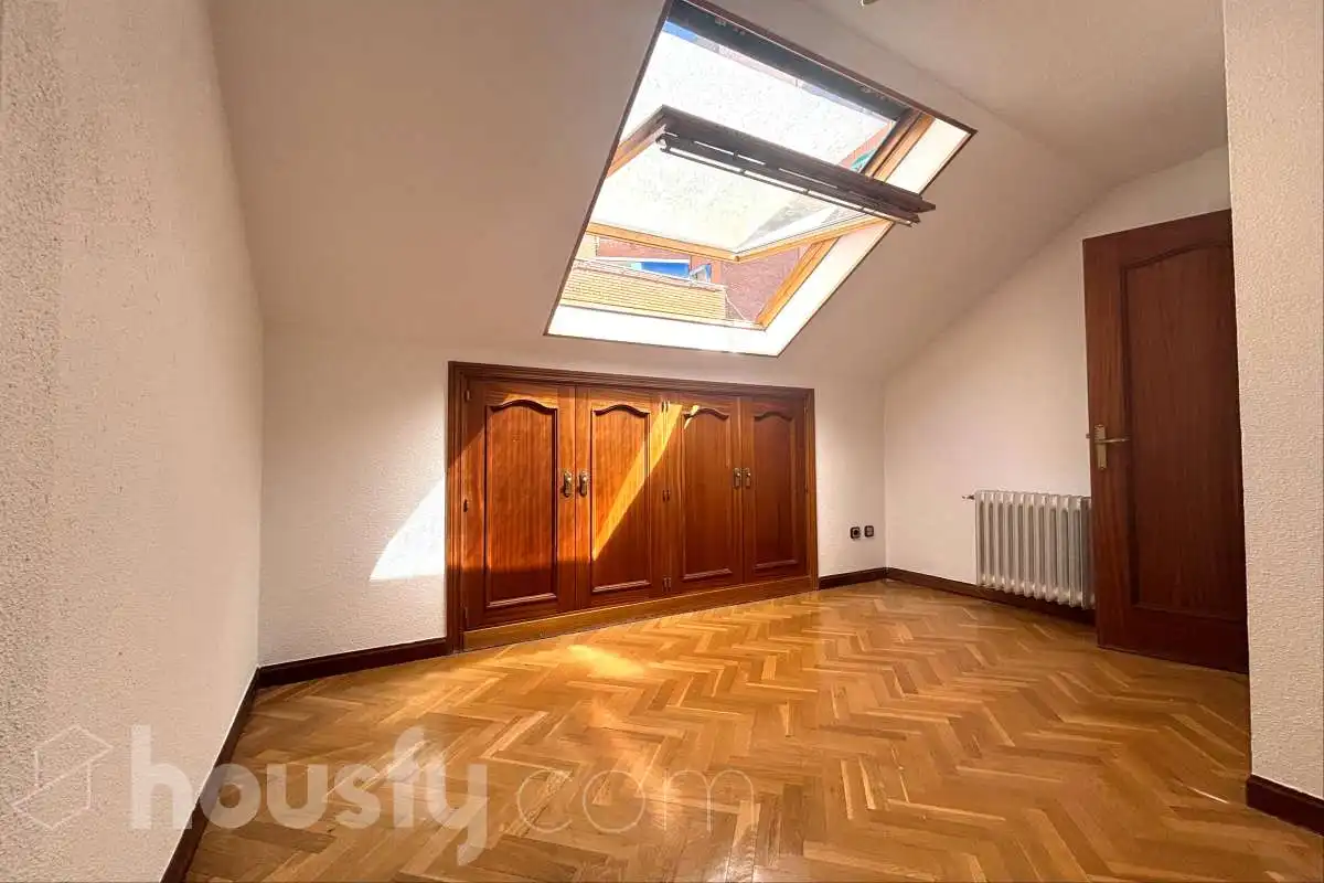 Casa o chalet de alquiler en Madrid con Aire acondicionado, Calefacción y Jardín privado