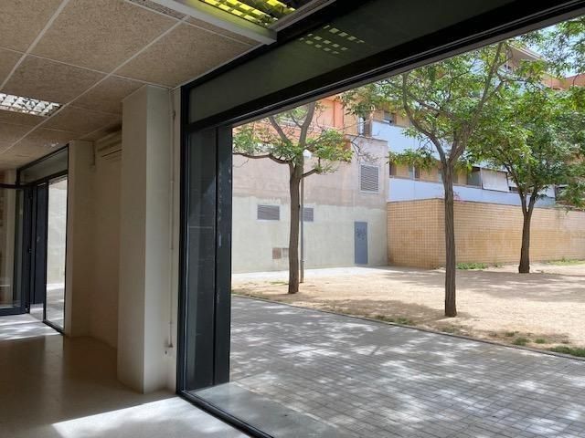 Premises for sale in  Barcelona Capital