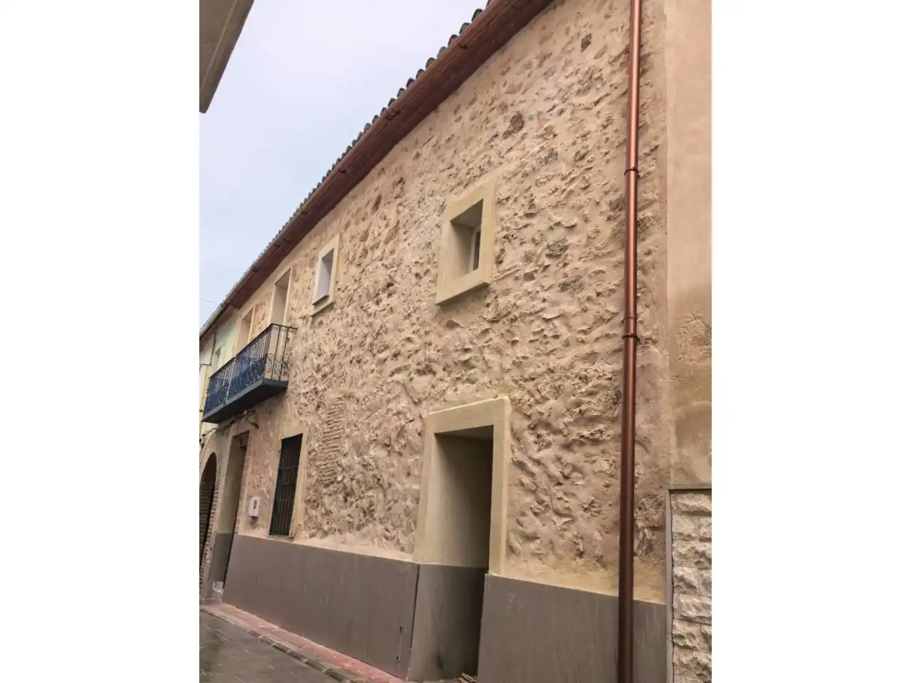 Vista exterior de Casa adosada en venta en Ador con Calefacción, Terraza y Amueblado