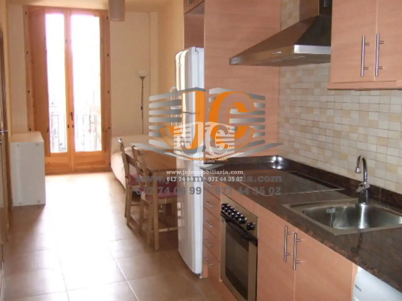 Flat for rent in Calle DOCTOR FERRAN, Centre