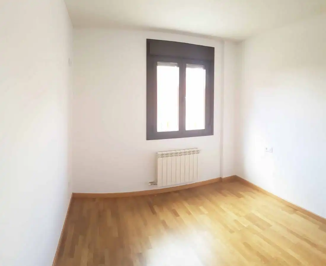 Bedroom of Ground floor for sale in Tordesillas  with Heating, Parquet flooring and Storage room