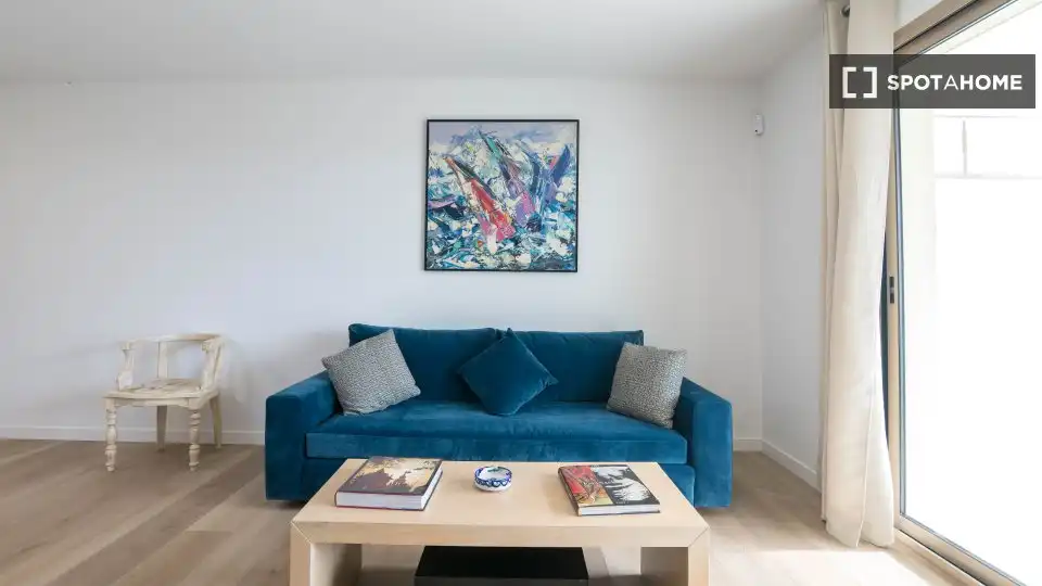 Sala de estar de Apartamento para compartir en El Puig de Santa Maria con Aire acondicionado, Terraza y Amueblado