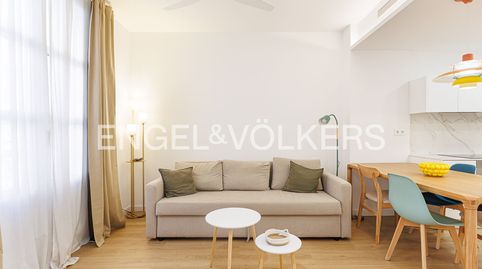 Foto 3 von Wohnung zur Miete in Carrer de Martínez Aloy, Arrancapins, Valencia Capital