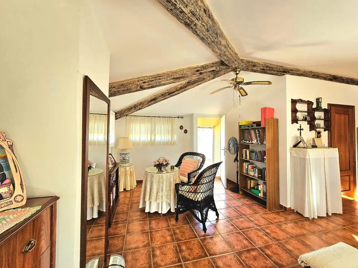 Living room of Houses for sale in Córdoba  with Air Conditioner, Private garden and Terrace