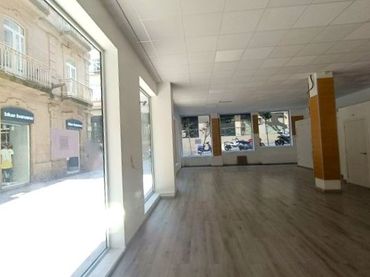 Local comercial en venta en Rúa Perú