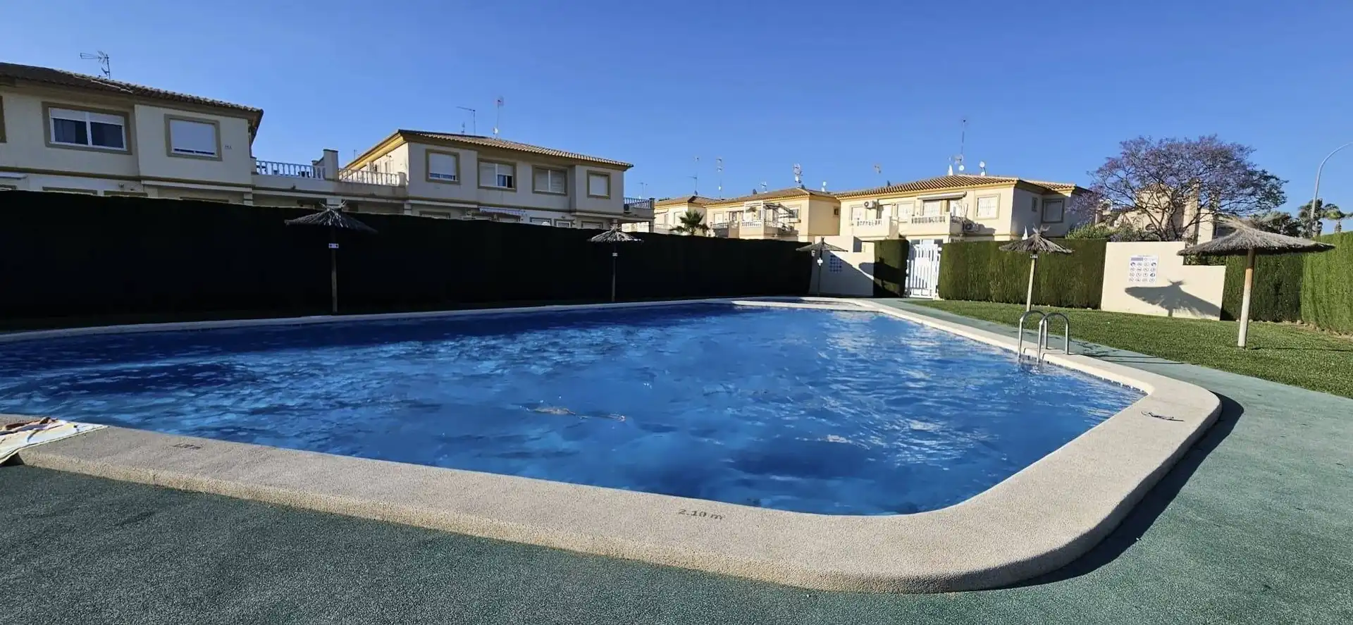 Piscina de Casa o chalet en venta en Orihuela con Aire acondicionado, Calefacción y Jardín privado