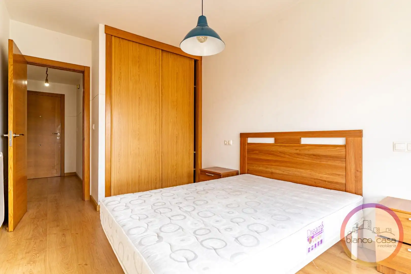 Habitación de Piso en venta en Carballo con Calefacción, Amueblado y Balcón