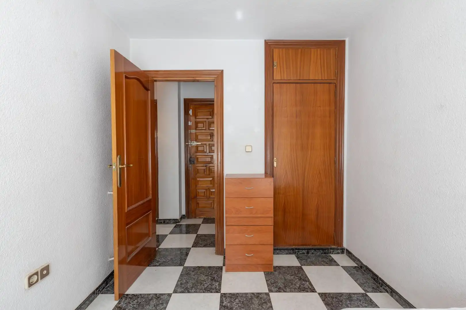 Piso en venta en Granada con Aire acondicionado, Calefacción y Balcón