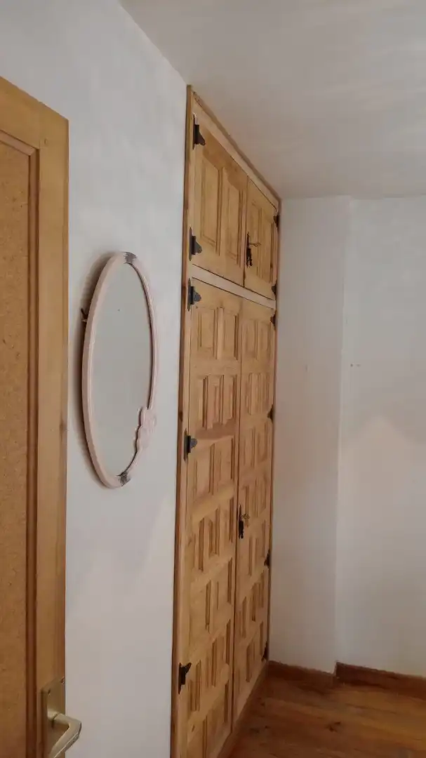 Bedroom of Detached homes for sale in Covarrubias  with Private garden and Furnished