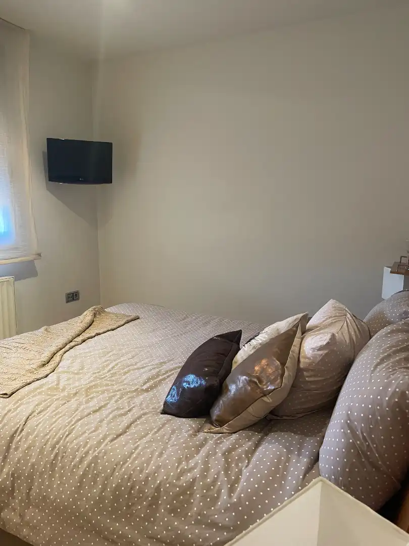 Habitación de Casa o chalet en venta en Llambilles con Aire acondicionado, Calefacción y Jardín privado