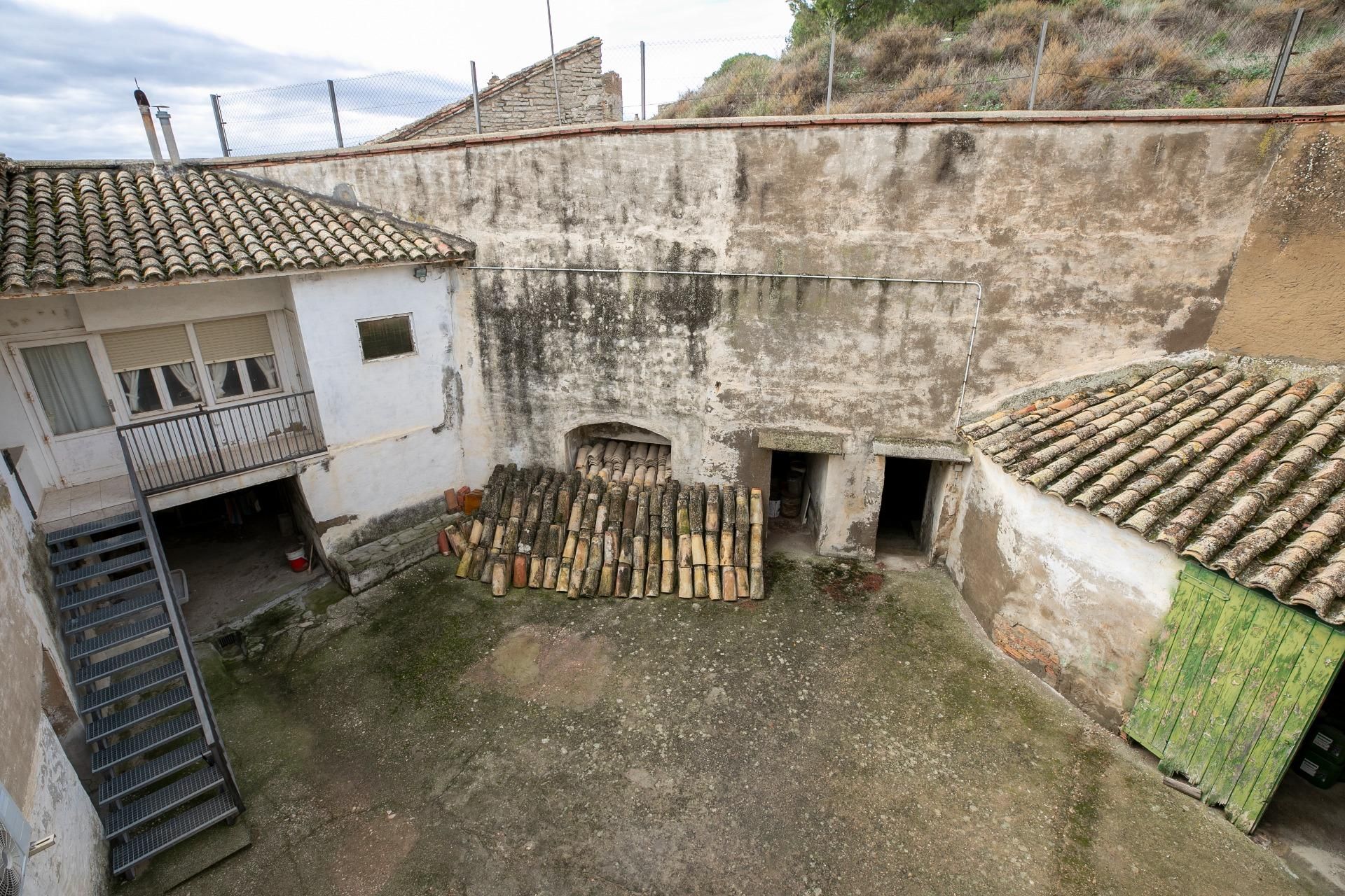 Exterior view of Country house for sale in Almudévar  with Air Conditioner, Heating and Terrace
