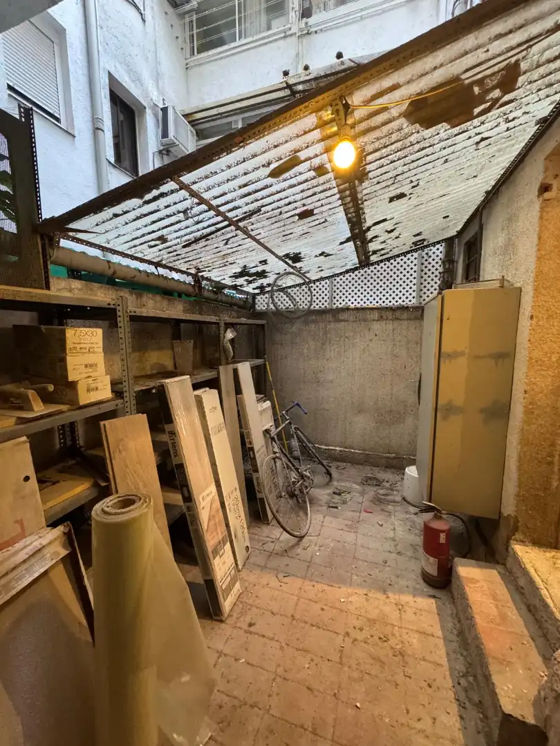 Local en venta en Badalona con Terraza