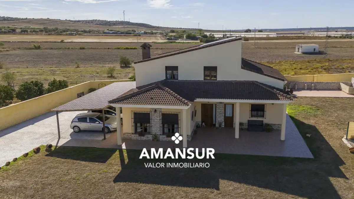 Casa o xalet en venda en Villarrasa amb Aire condicionat, Calefacció i Jardí privat