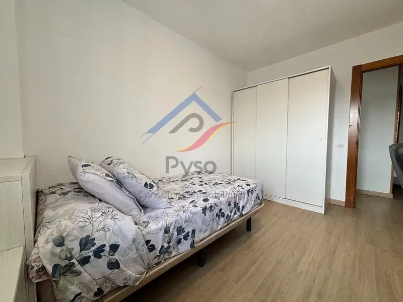 Flat for rent in Avenida de los Castros, Los Castros