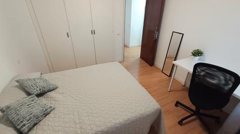 Photo 3 of Flat to share in Plaza del Encuentro, 1, Media Legua, Madrid