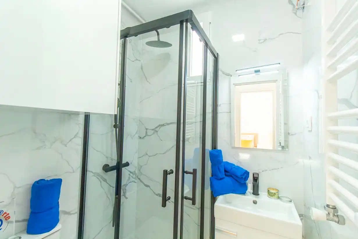 Baño de Piso en venta en Madrid con Aire acondicionado, Calefacción y Amueblado