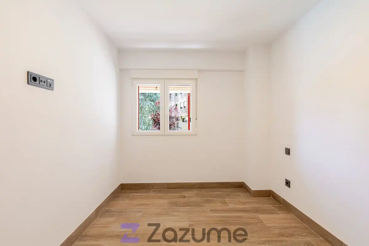 Bedroom of Flat for rent in Las Rozas de Madrid  with Heating, Private garden and Swimming Pool