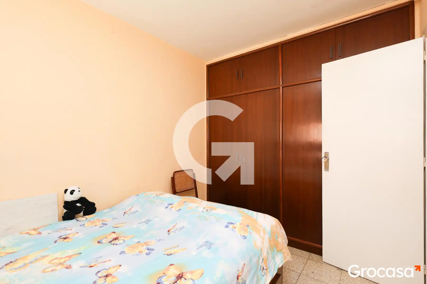 Dormitori de Àtic en venda en L'Hospitalet de Llobregat amb Aire condicionat, Terrassa i Forn