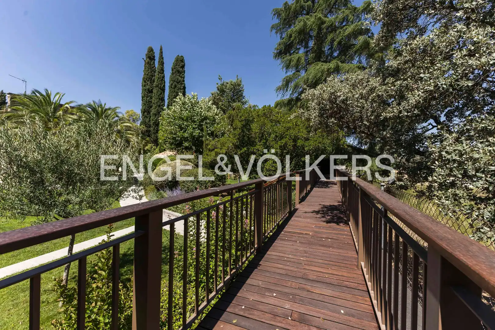Terrace of Houses for sale in Madrid  with Air Conditioner, Heating and Private garden