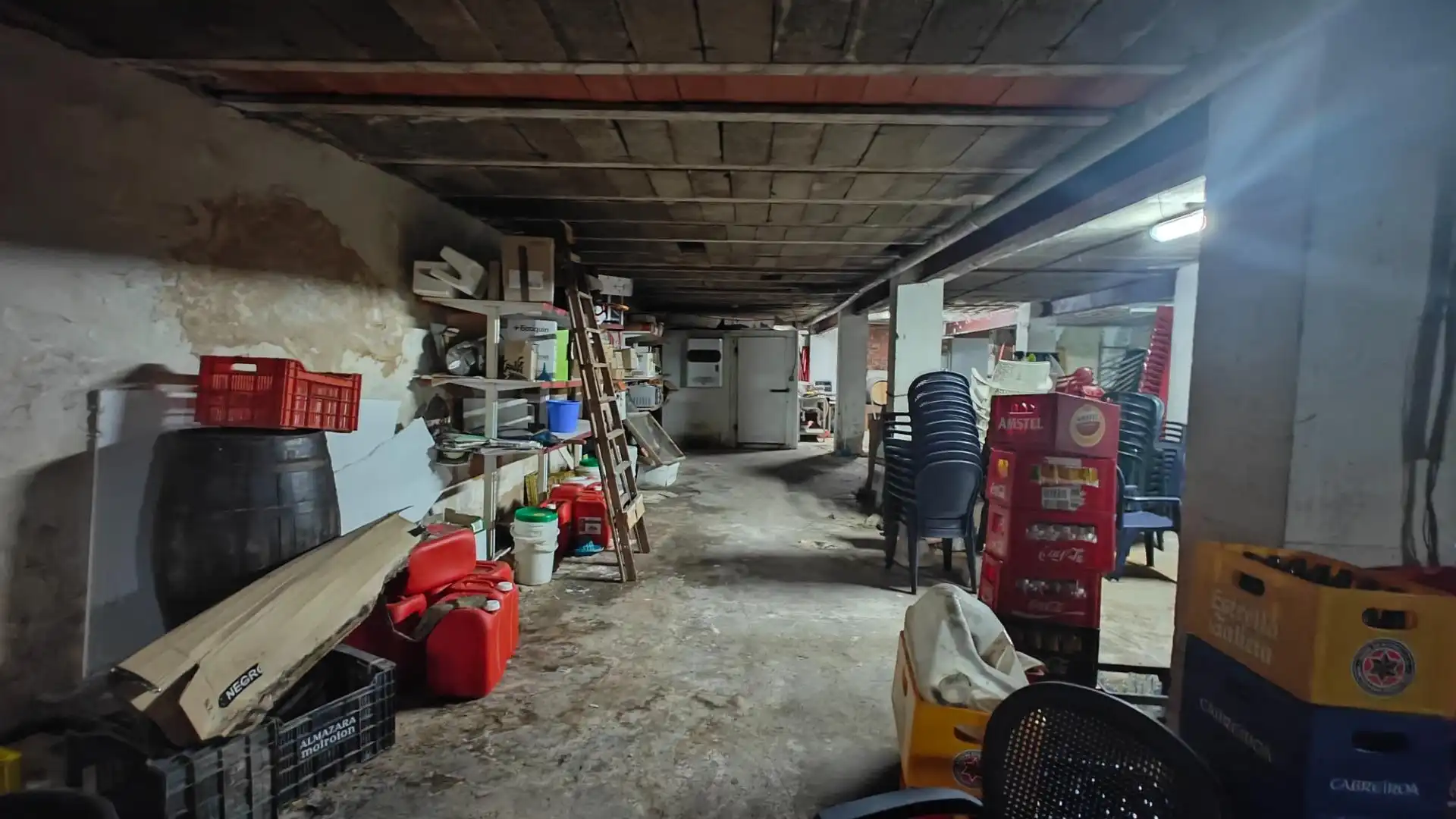 Local en venta en Yátova