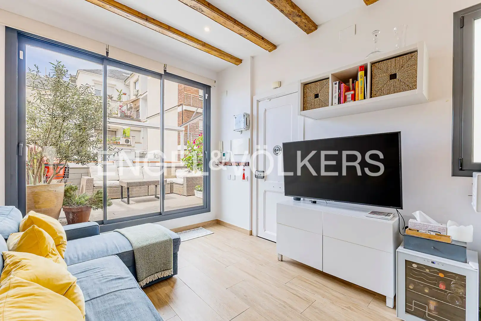 Sala de estar de Ático en venta en Barcelona con Aire acondicionado, Calefacción y Parquet