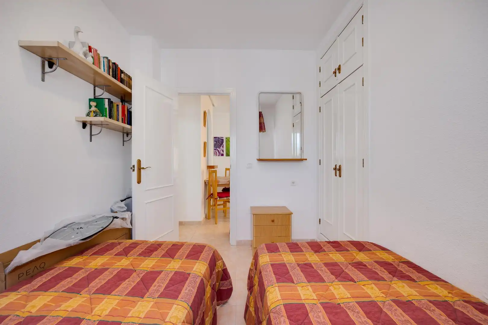 Dormitori de Casa o xalet en venda en Torrevieja amb Terrassa, Moblat i Piscina comunitària