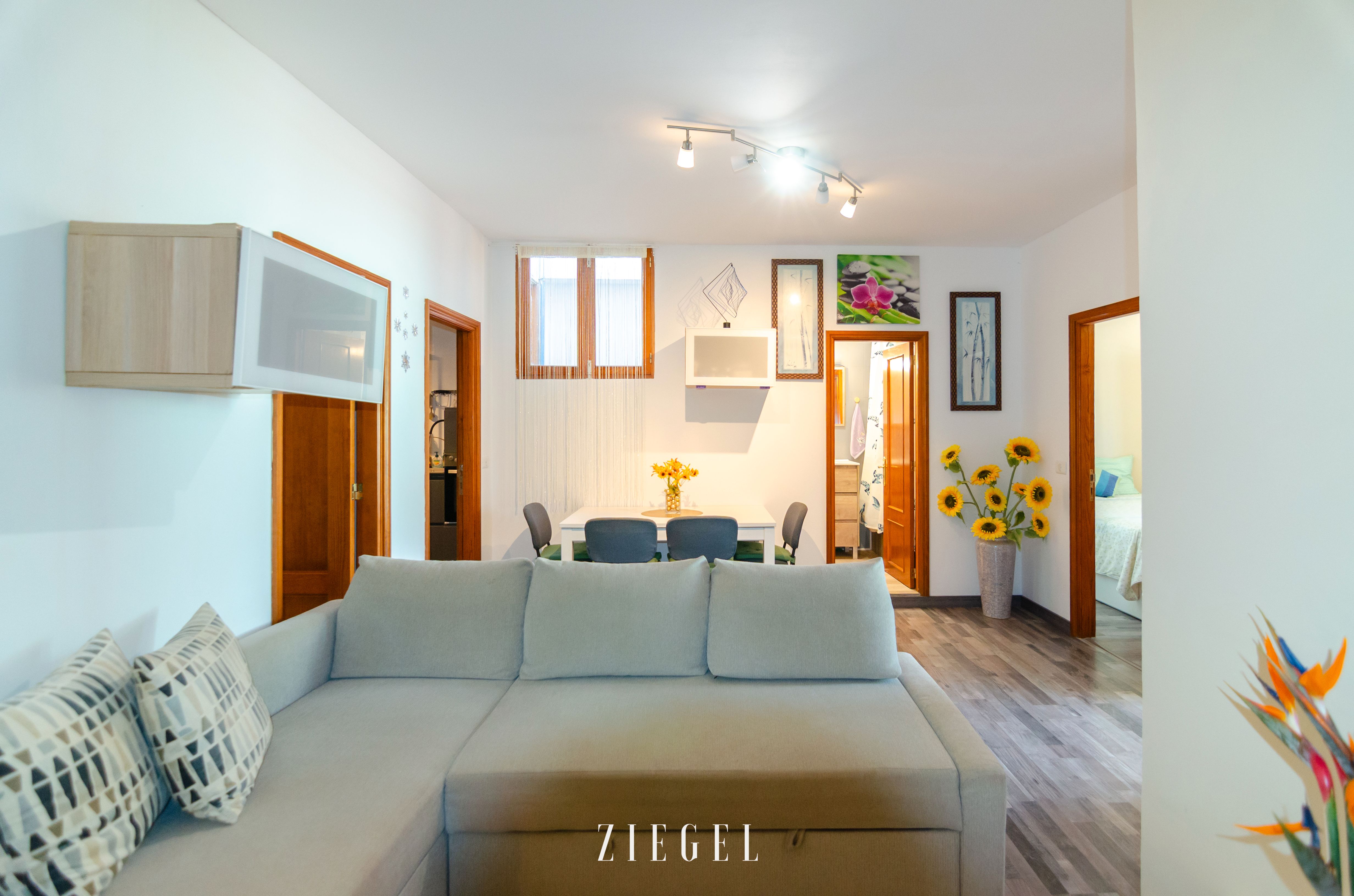 Living room of Flat for sale in Ingenio  with Terrace and Storage room