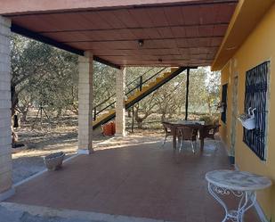 Terrasse von Einfamilien-Reihenhaus miete in Aspe mit Ofen und Waschmaschine