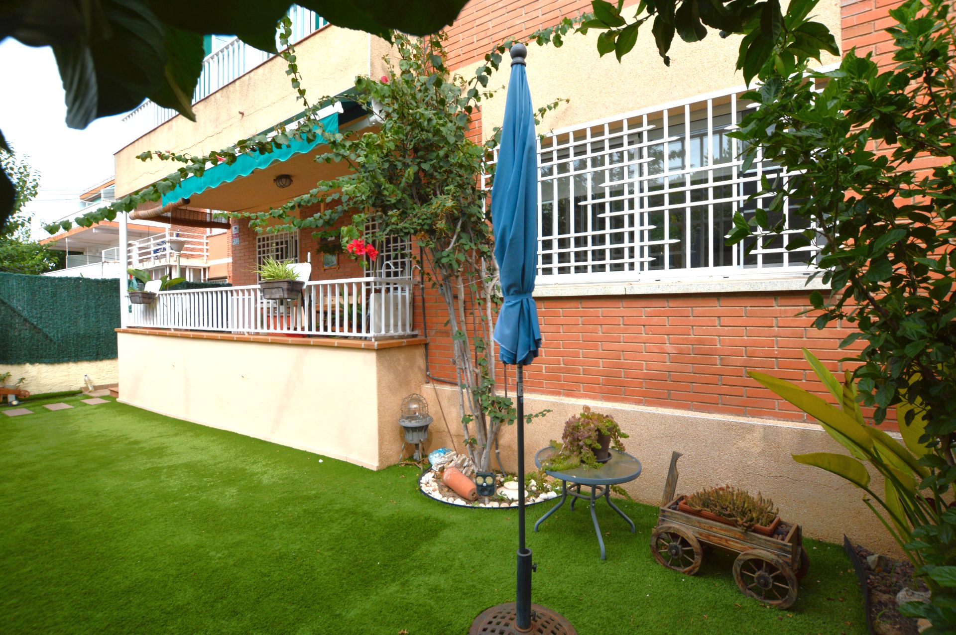 Terrassa de Planta baixa en venda en Cubelles amb Aire condicionat, Calefacció i Jardí privat