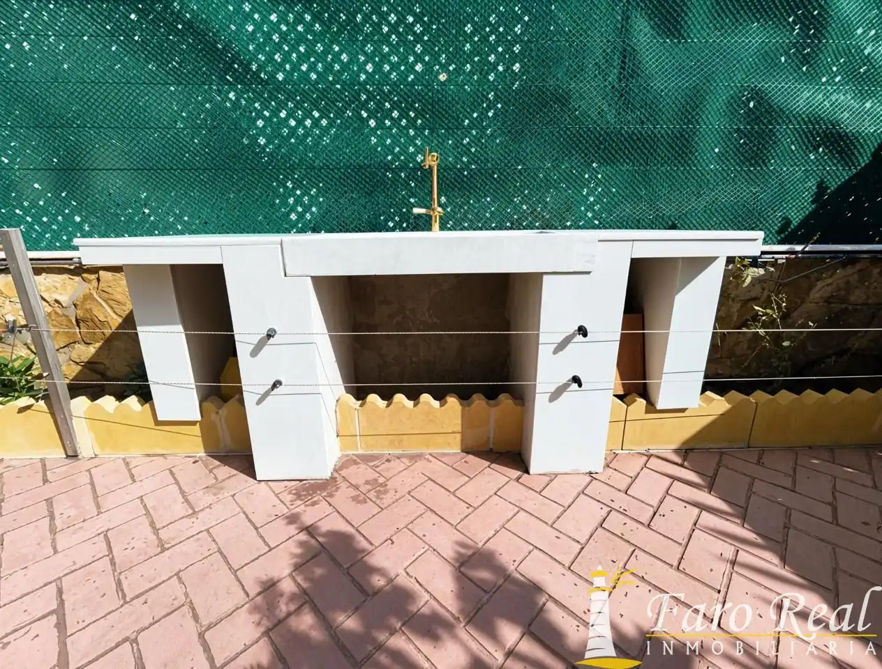 Vista exterior de Casa o xalet en venda en Sanlúcar de Barrameda amb Aire condicionat, Terrassa i Moblat