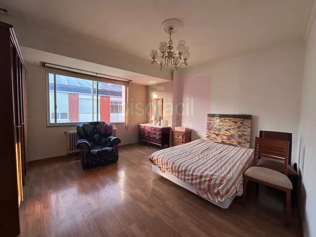 Schlafzimmer von Wohnung zum Verkauf in Lugo Capital