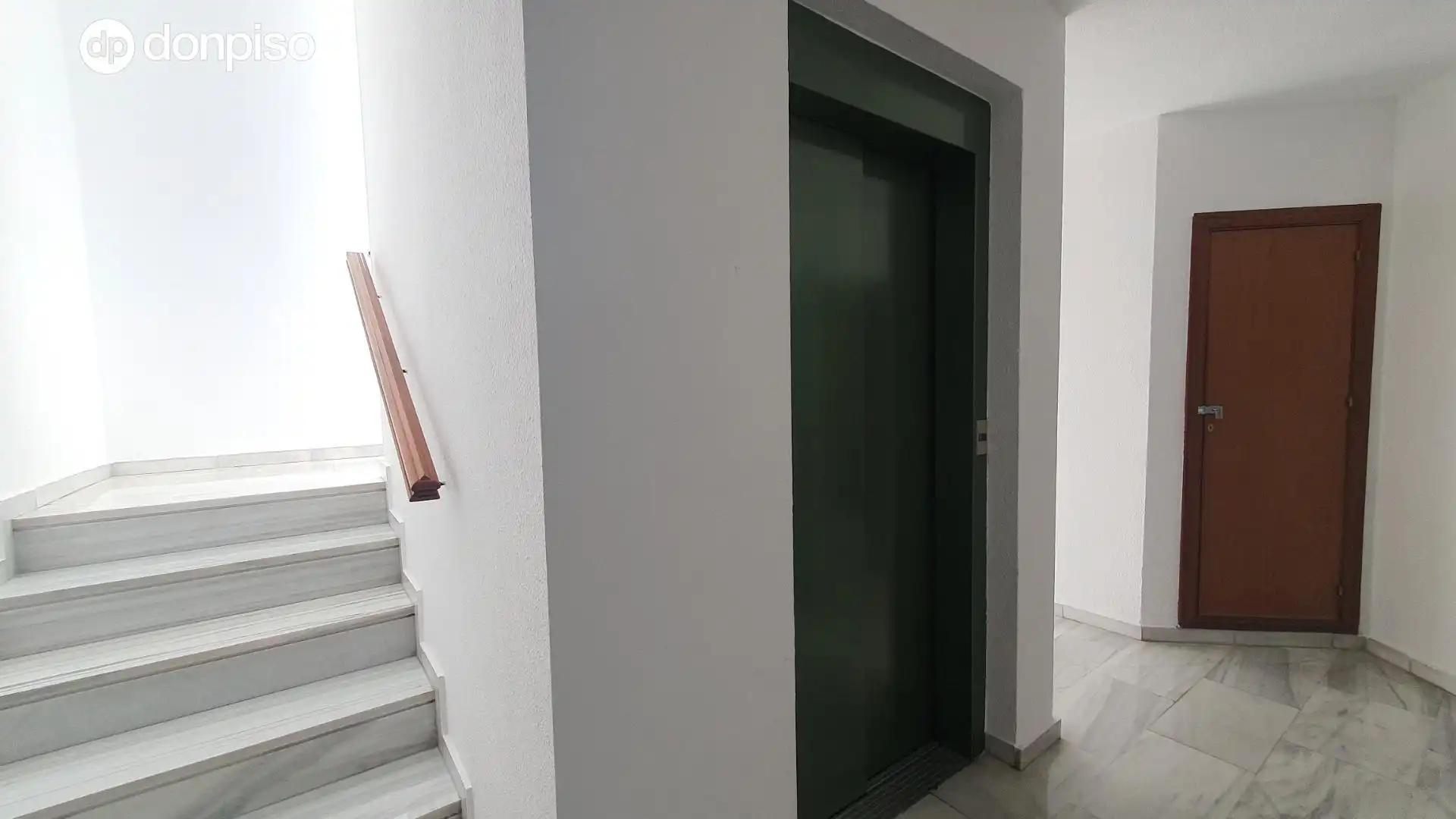 Flat for rent in Granada  with Air Conditioner, Heating and Terrace