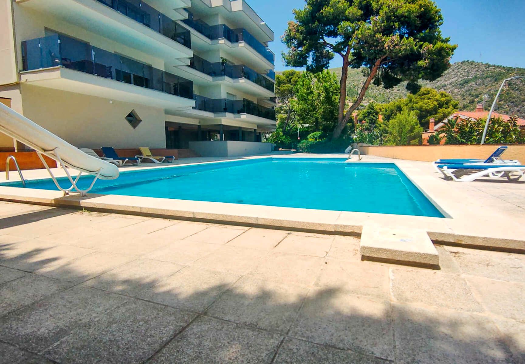 Piscina de Pis de lloguer en Castelldefels amb Aire condicionat, Calefacció i Terrassa